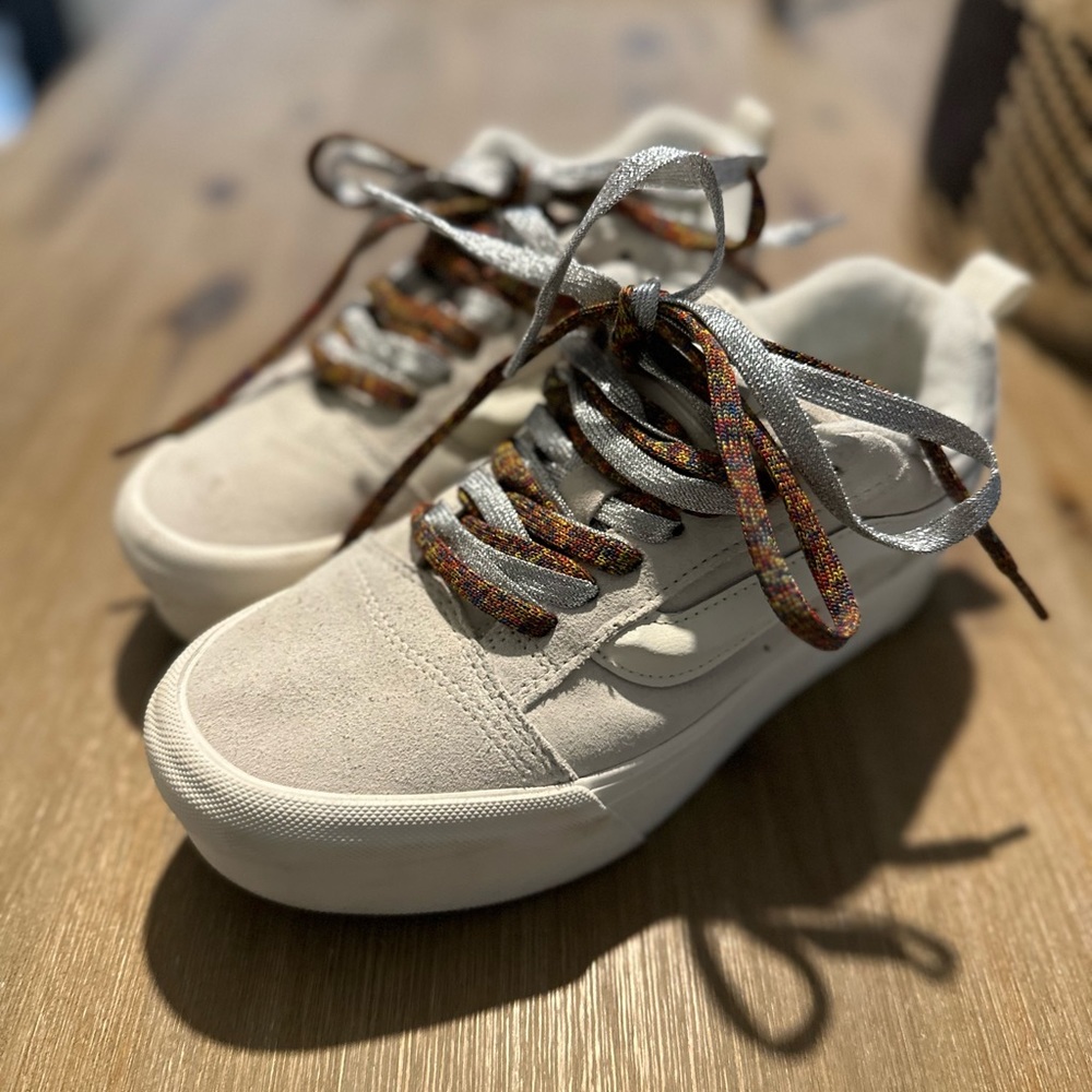 VANS Old Skool Knu Sneakers 8W- LIKE NEW